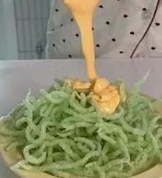 韩网掀起吃油炸淀粉牙签风潮